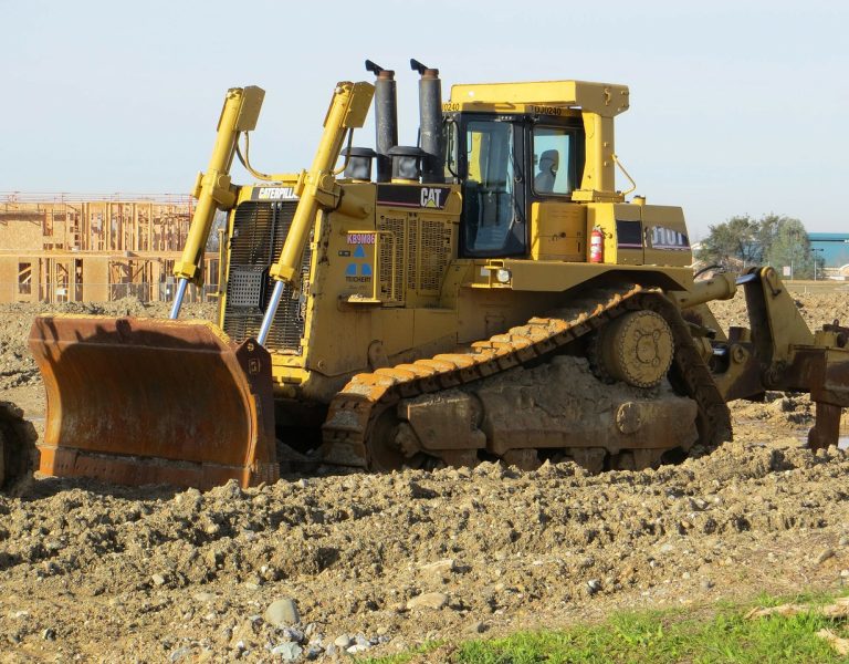 bulldozer-163796_1280